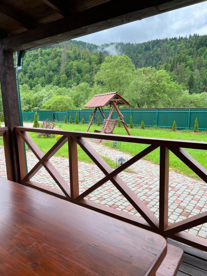 Veranda Mykulychyn Exterior photo
