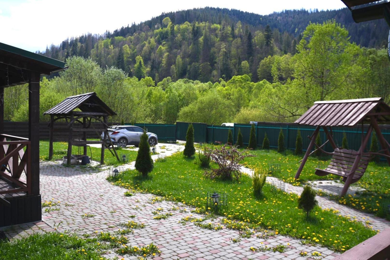 Veranda Mykulychyn Exterior photo