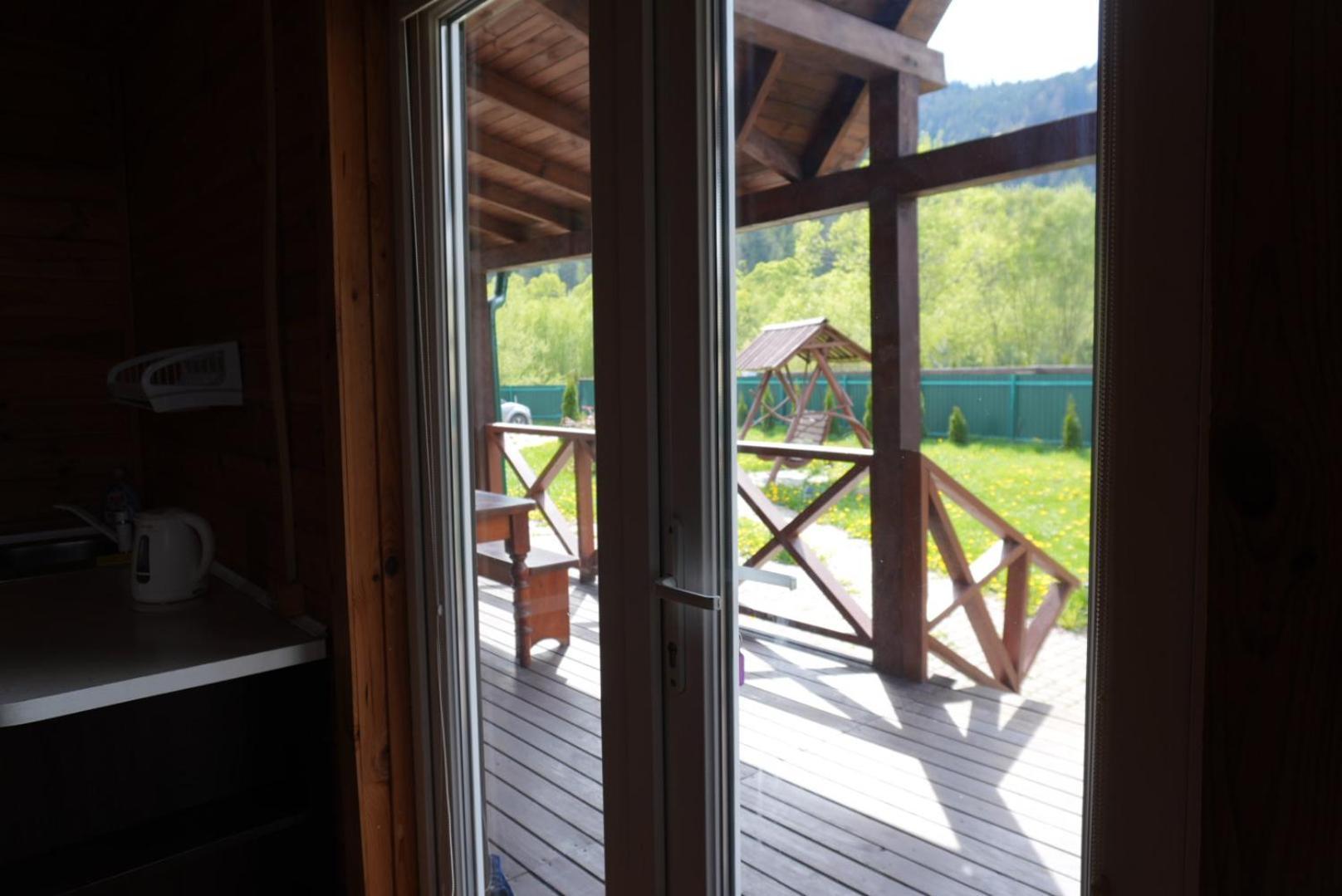 Veranda Mykulychyn Exterior photo