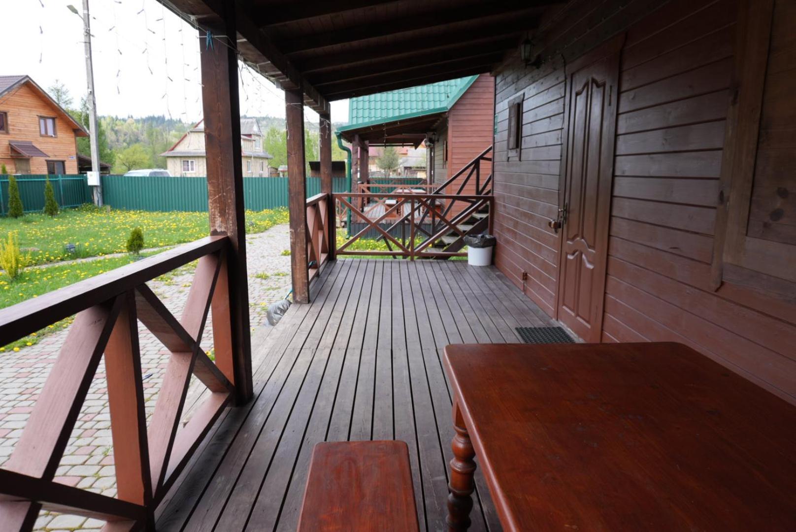 Veranda Mykulychyn Exterior photo